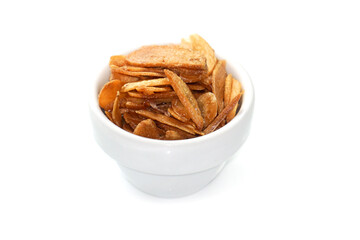 fried red onions, Crispy fried onions in a white bowl are fried to a golden brown color. Benefits of Shallots prevent heart disease Help reduce fat in blood vessels.