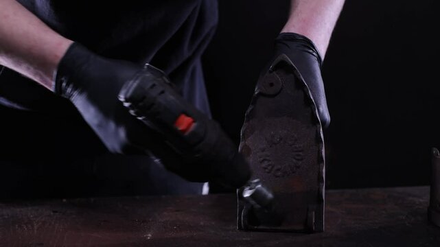 Metalworking Showcase A Stunning Transformation from Rusty to Refined, Creating Masterpieces