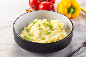 Mashed potato with green onion