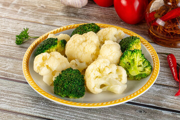 Vegan cuisine Steamed cauliflower and broccoli cabbage