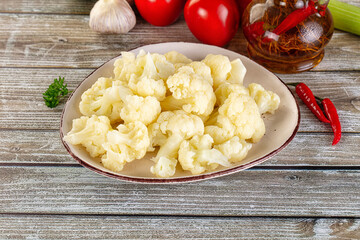 Vegan cuisine Steamed cauliflower cabbage