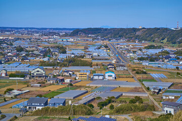 千葉県旭市の飯岡刑部岬(ぎょうぶみさき)展望館から北西側の眺望(旭市,筑波山など)