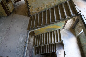 Treppenhaus in leerstehendem Abbruchhaus