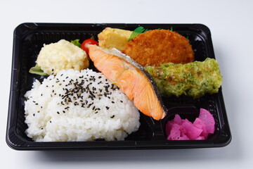 鮭弁当