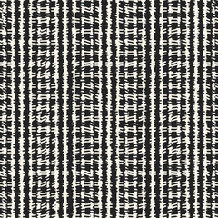 Monochrome Grain Broken Mesh Stripe Pattern