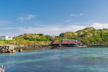 Obraz premium Reine is a fishing village and the administrative center of Moskenes Municipality, Nordland County, Norway. It is located on the island of Moskenesoya.