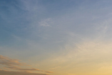 初夏の空　茜色に染まる夕焼け空09