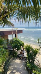 Fototapeta premium arriving to a tropical beach