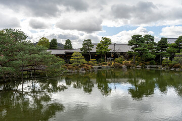 Heian Shrine's Hashidono, where you can cross the pond