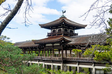 Heian Shrine's Hashidono, where you can cross the pond