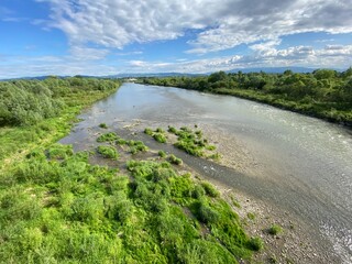 Nowy Sącz rzeka Dunajec, wiosna © Maciej G. Szling