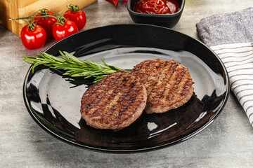 Grilled two beef burger cutlet