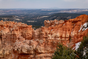 Pink Cliffs，, Bryce Canyon National Park, Utah. Claron Formation, (Tcp) Pink member; mudstone,...