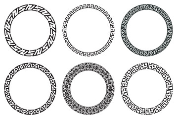 Set of decorative vintage openwork circle frames. Classic style chain pattern. Ornate fishnet round frames border isolated on white background. Vector