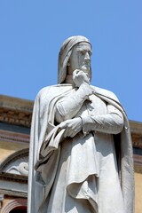 Obraz premium Piazza dei Signori, verona, italy, statue, square, poet Dante Alighieri, monument, architecture, sculpture, art, landmark, building, tourism, history