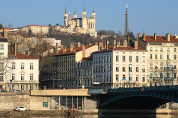 Notre-Dame-de-Fourvière (XIXème siècle), vue depuis le Pont de l'Université
