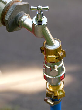 Wasserhahn mit Schlaucanschluss - Schlauchkupplung