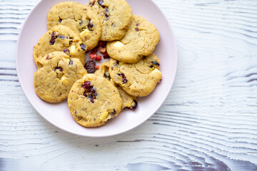 blueberry white chocolate chip cookies plate