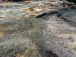 Quarry for the extraction of multi-colored clay