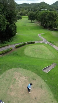 파타야 가성비 최고 뿌딸루앙 골프장의 골프코스, 초록색&nbsp;골프장&nbsp;필드와&nbsp;그린의&nbsp;가슴이&nbsp;뻥뚫리는&nbsp;풍경 
