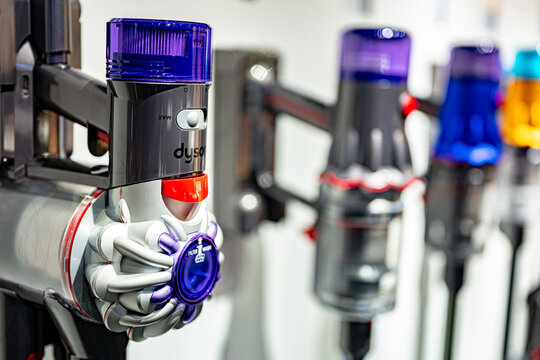 Dyson cordless vacuum cleaners presented in a store