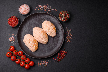 Steamed fish or chicken cutlets or meatballs with salt and spices. Fish cutlets