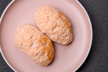 Steamed fish or chicken cutlets or meatballs with salt and spices. Fish cutlets