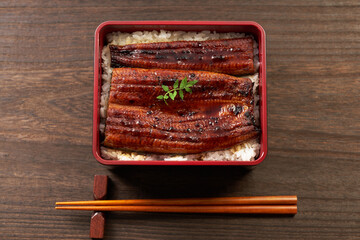 うなぎの蒲焼き イメージ