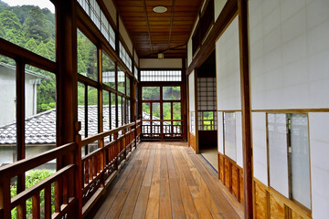 和風建築の縁側