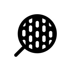 Black and white graphic of a circular strainer with oval cutouts and a handle on a white background