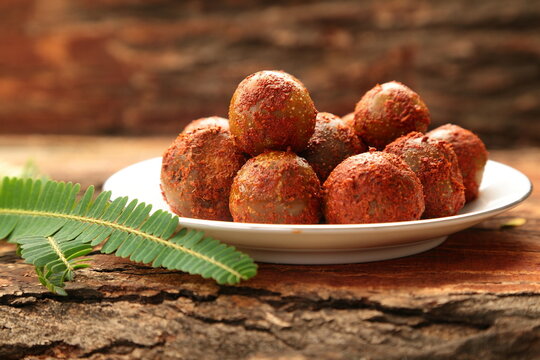 Pickled gooseberry - delicious and spicy recipes rom India. amala achar.