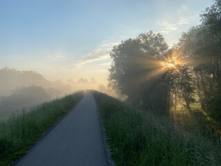 Nowy Sącz EuroVelo wschód słońca.