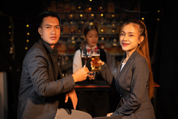  Couples celebrate birthday parties and holidays, happy life at night at nightclub