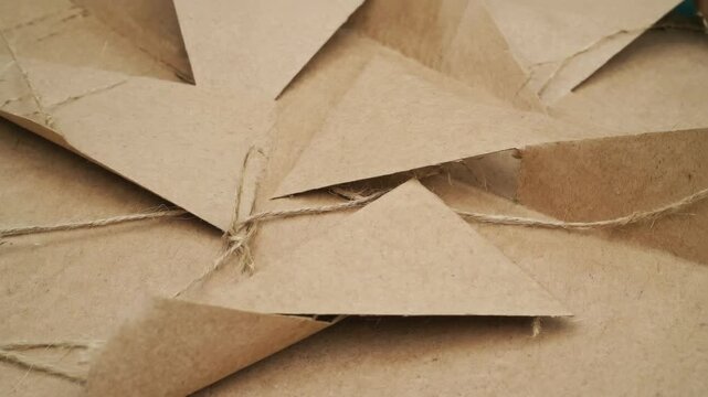 Eco-Friendly Kraft Paper Envelopes and Twine for Sustainable Packaging Solutions