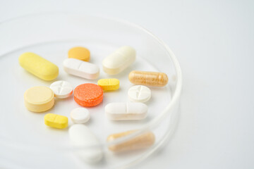 vitamin supplements capsules pill, softgel, fish oil, omega 3, vitamin E