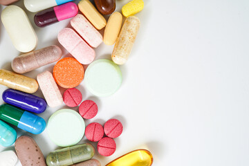 vitamin supplements capsules pill, softgel, fish oil, omega 3, vitamin E