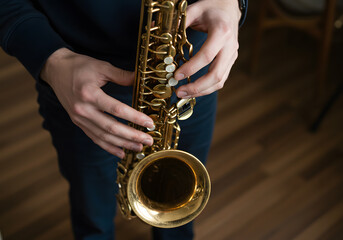 Obraz premium Saxophone player closeup