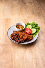 Crispy pork, Fried garlic and Vegetables
