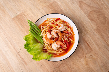 Spicy green papaya salad with shrimp 