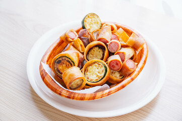 ウインナーと夏野菜の春巻き