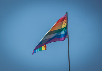 Bandera del orgullo LGTBIQ+ (arcoiris)