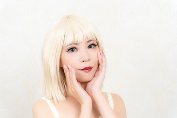 ウイッグを付けた女性