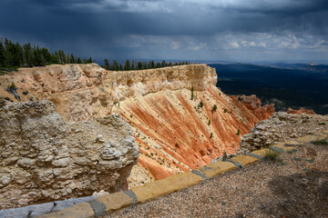 Natures beauty, red rock hoodoo formations and bristlecone pine trees at Rainbow Point in Bryce...