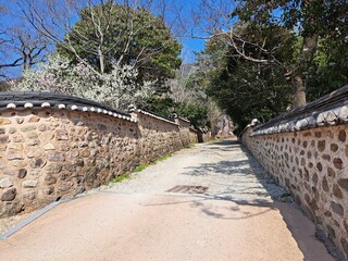 The authentic Korean lacal ancient house in the mountains