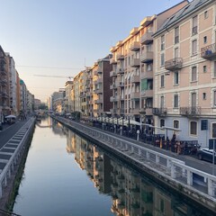 Naklejka premium Evening view of Navigli Canal in Milan