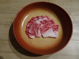 日本の広島県の名物料理　焼肉の希少部位　コウネ