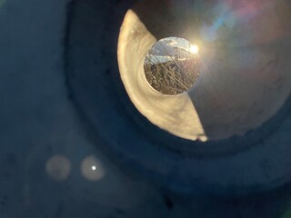 middle hole sunlight