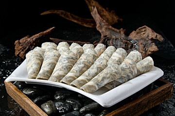 Sichuan and Chongqing hot pot black chicken roll slices
