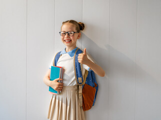 girl is ready to back to school
