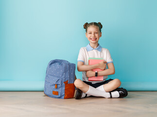 girl is ready to back to school